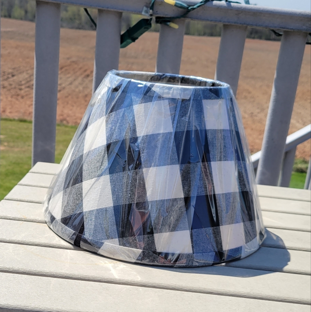 Primitive lamp shade